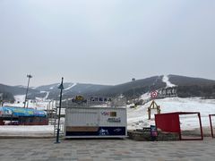 -中旅松花湖滑雪场