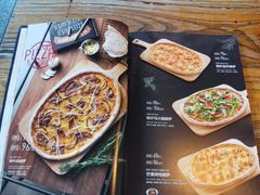 菜单-I HOLIC艾豪丽披萨(KKone店)