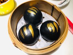 -翩翩黑凤梨