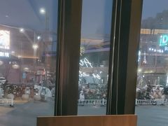-必胜客(尹山湖歌林公园店)