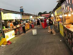 -大学城夜市大排档(凤栖路店)