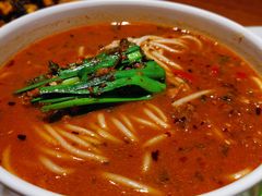小锅米线-云海肴·汽锅鸡·云南菜(高德置地店)