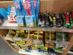 零售区-来伊份(香积寺路店)