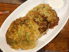 西葫芦饼配酸奶-TUK土耳其餐厅·下午茶(卢湾店)