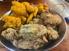 -BHC炸鸡(明洞总店)