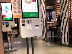 -麦当劳(新华路步步高店)
