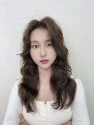 -虫二·专注健康烫染沙龙