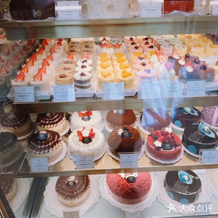 甜点控的玻璃橱窗