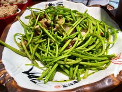 -黄泥岗·地道湖北菜(奥特莱斯店)