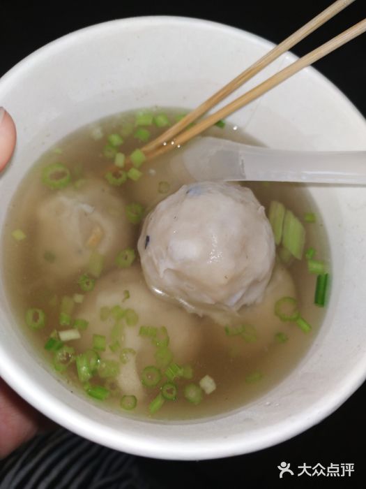 邵子牙·中华老字号(定安路店)马鲛鱼丸汤图片