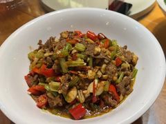 -黄泥岗·地道湖北菜(奥特莱斯店)