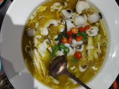 -川流不息·地道川菜·小龙虾(松东路店)