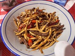 茭白炒黄牛肉-荆九爷爆炒桥头三嫩(浙大店)