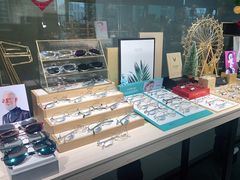 -Trend1881视光·蔡司视觉(领展广场店)