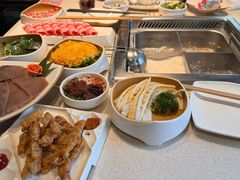 -海底捞火锅鲜切牛肉主题店(长寿路店)