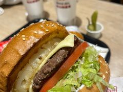 -The Habit Burger Grill 哈比特汉堡(爱琴海店)