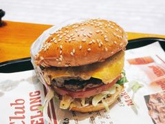 -The Habit Burger Grill 哈比特汉堡(复兴soho店)