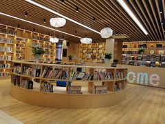 -漕河泾街道图书馆(漕河泾社区文化活动中心店)