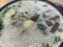 -鸭小妹鸭血粉丝(老门东店)