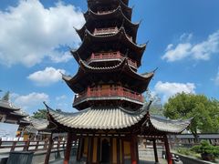 -龙华寺