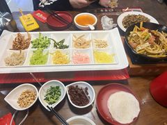 -鸿通城购物中心