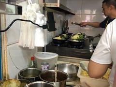 -曹宝林砂锅麻辣烫(星光路店)