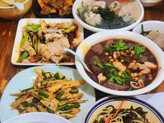 -朱大嘴肥肠血旺(福字街店)