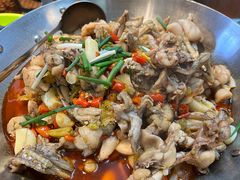 -昱龙大盆牛蛙馆(三兴街总店)