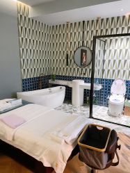 -花隐·美芙炫海菲秀皮肤管理中心