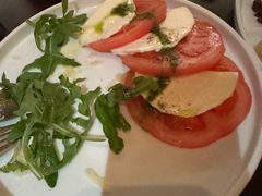 -卡佩罗意大利餐厅及酒吧Al Cappello Trattoria