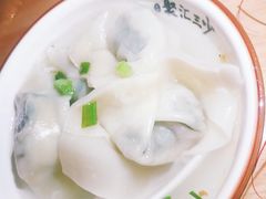 荠菜大馄饨汤-聚汇三少·龙虾·中餐厅(莫邪路新天地店)