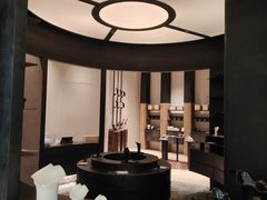 -潮界(凯德晶萃店)