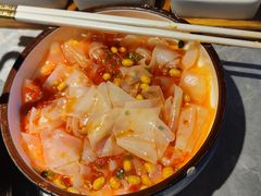 -野山舂·贵州现舂酸汤牛肉(民生路店)
