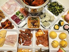 -龍歌自助小火锅(市南金茂湾店)