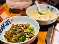 -李犟大爆鳝面·手工蟹黄包(湖滨西湖店)