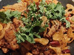 -川流不息·地道川菜·小龙虾(松东路店)