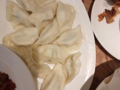 手工水饺-上关雪東北菜(中房金谊店)