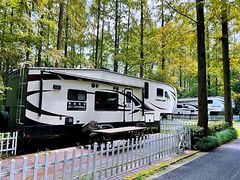 -上海怡沁园度假酒店