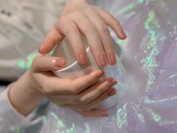 -悦指间美甲美睫