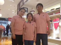 -王府井百货熙地港店