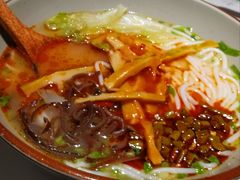 苗家口味酸笋圆粉-百春原湖南牛肉粉(百联世纪店)