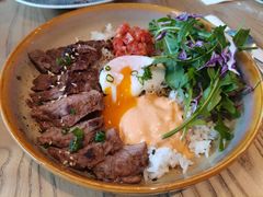 烤牛肉配泡菜温泉蛋饭-gaga(深圳南山益田假日广场店)