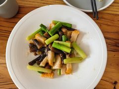 -YAFEE雅菲 川·湘·粤融合菜(魏公村店)