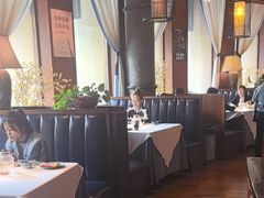 -八府香鸭·啫啫煲(华山路店)