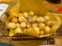 -先启半步颠小酒馆(周浦万达店)