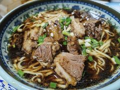 -牛小隆牛肉面馆(四牌楼店)