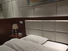 -南京双门楼宾馆(盐仓桥地铁站阅江楼店)