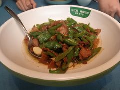 -忆江南·临江鱼馆