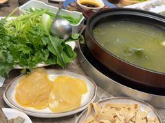 -贯贯吉·清真餐厅(浙江中路店)