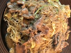 牛肉炒凤凰米粉-唔止卤嘢·潮州府城菜(鹭江店)